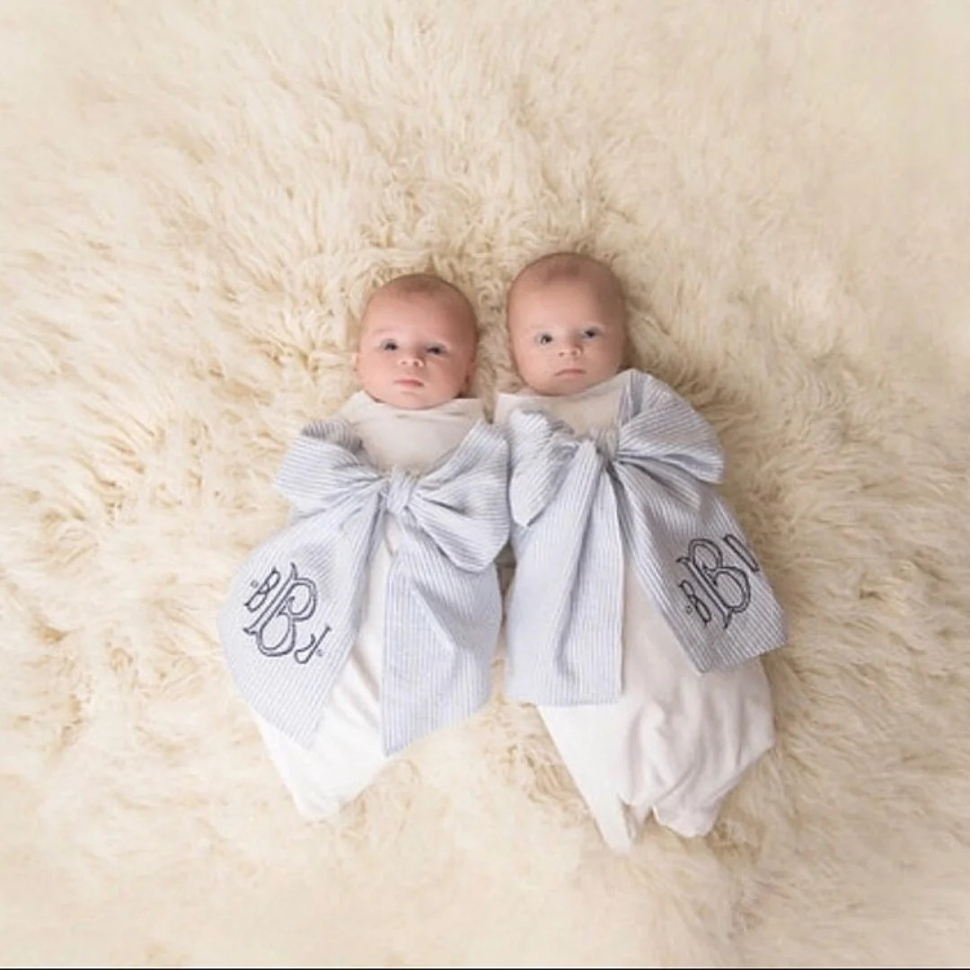 Monogrammed swaddle blanket personalized blue/ pink seersucker sash swaddle baby boy newborn phot... | Etsy (US)