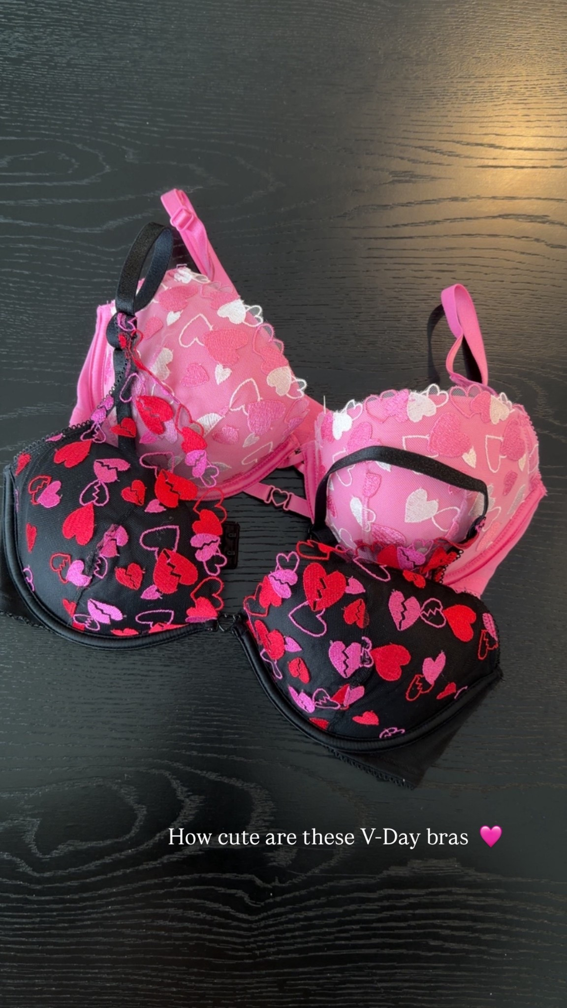 Pink Valentin’s Day 💘

20% off + free ship over $35 (excludes clearance, not stackable with other offers)
CODE: LTK20

#pinkpartner  @vspink





#LTKU #LTKBeauty #LTKValentine