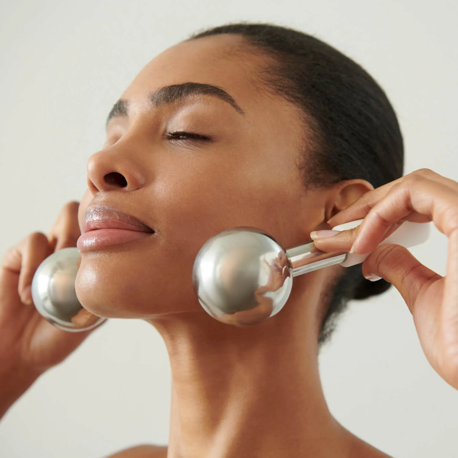 Cooling Cryo Ball \u2013 Attain Skincare | Attain Skincare
