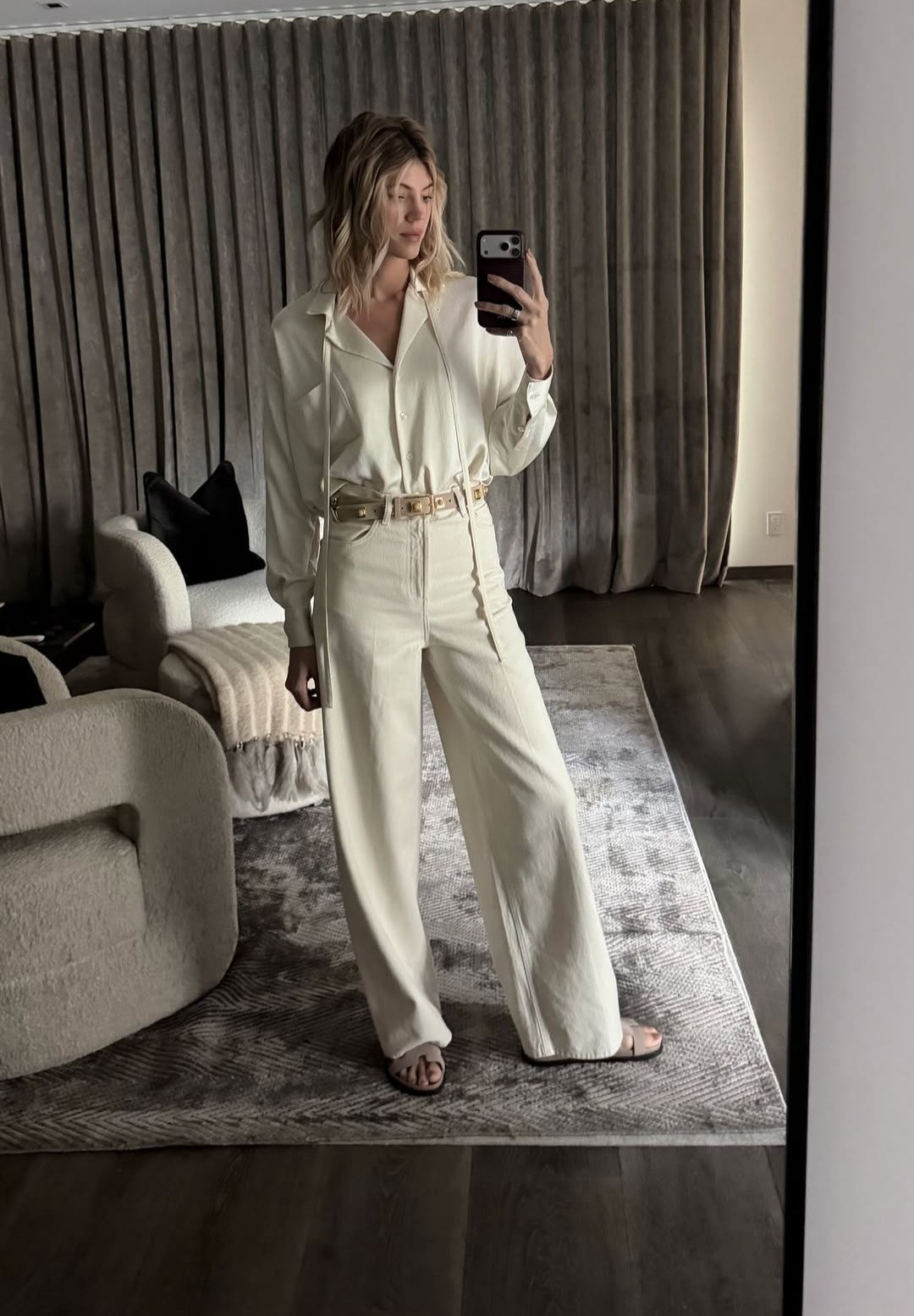 Monochrome moment🤍 

 #LTKootd