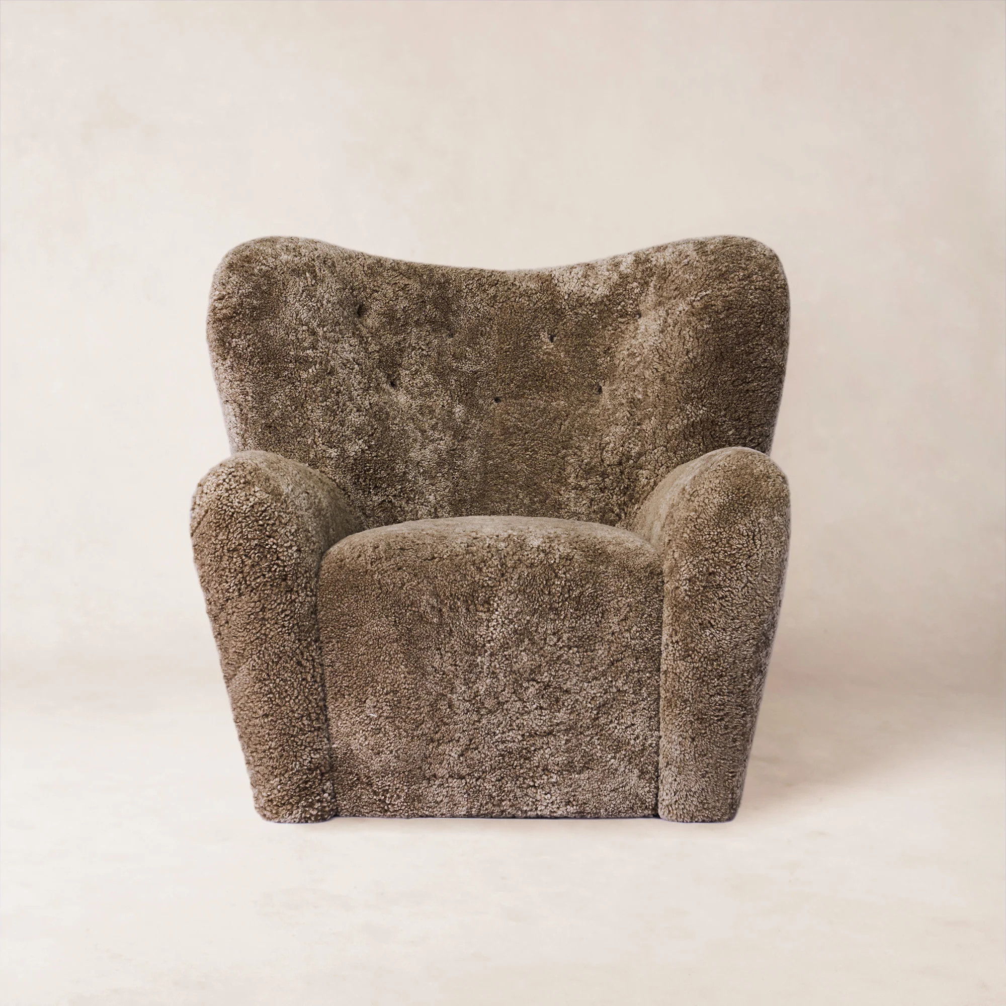Papa Teddy Chair - Taupe Shearling | House of Leon