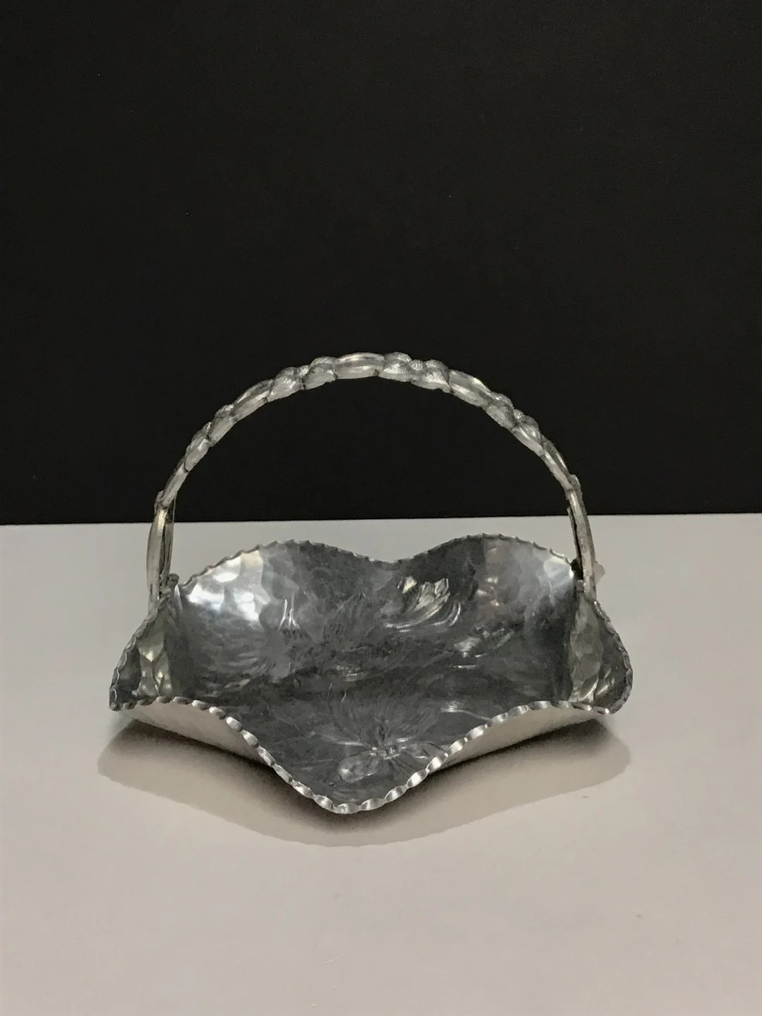 Hand Wrought Creations by Rodney Kent #429 Hammered Aluminum Handled Basket, Mid-century Vintage.... | Etsy (US)