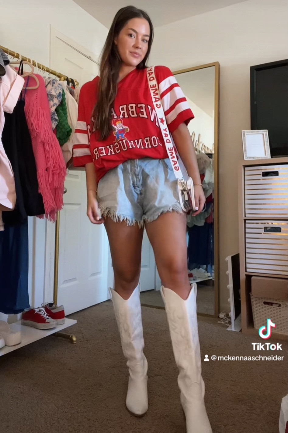 Gameday outfit!!
#gamedayoutfit #huskers #ltkfind

#LTKstyletip #LTKunder100 #LTKFind