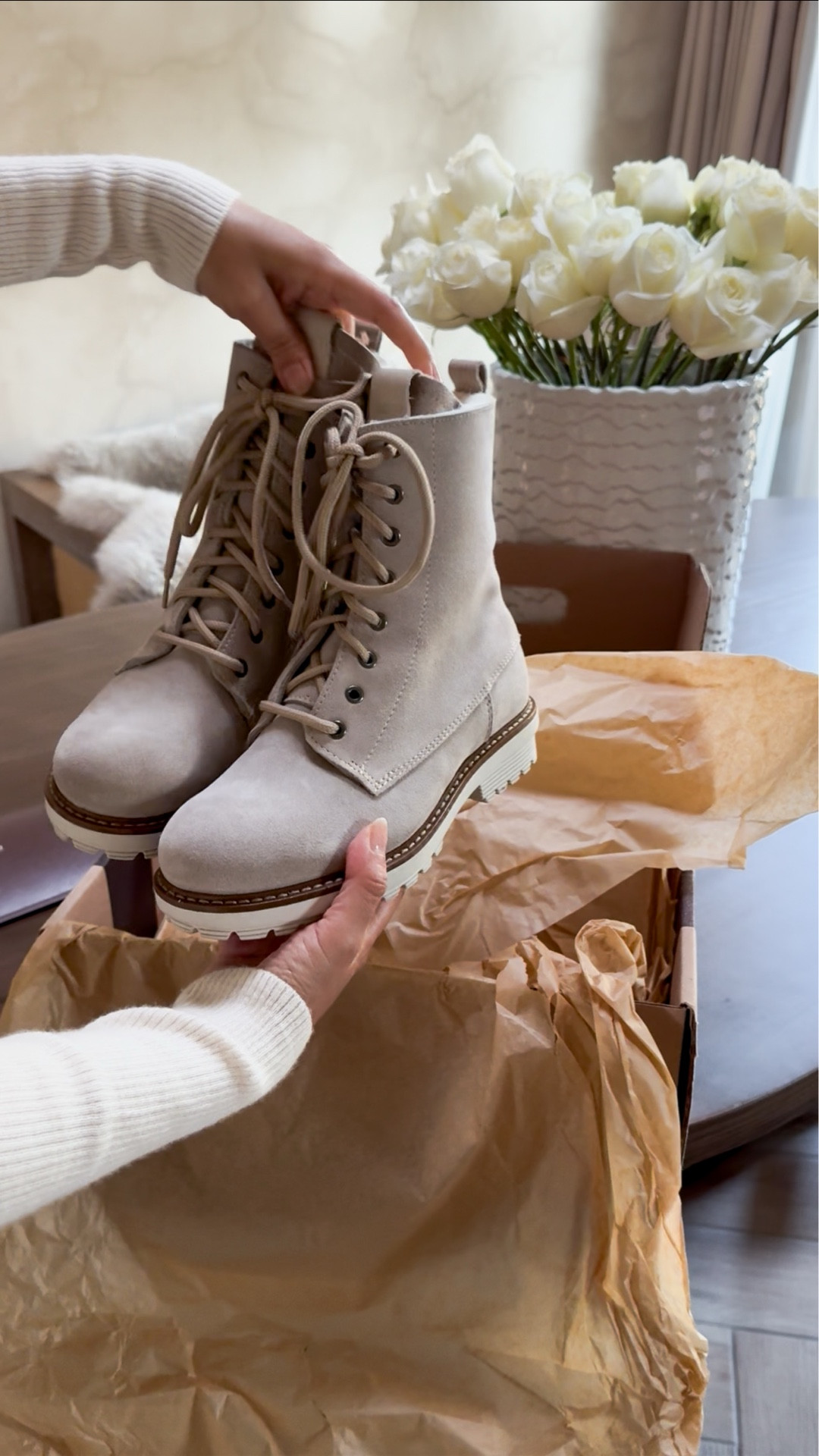 Stepping into winter with craftsmanship that speaks for itself. The Bree ankle boots from @OverlandSheepskin combine Italian calfskin suede, natural wool lining, and a beautifully sleek silhouette—designed for both the mountains and the city streets. Timeless. Durable. Effortlessly refined.
#OverlandSheepskin #myOverland
#ad #winterlook #cozylook 


#LTKHoliday #LTKGiftGuide
