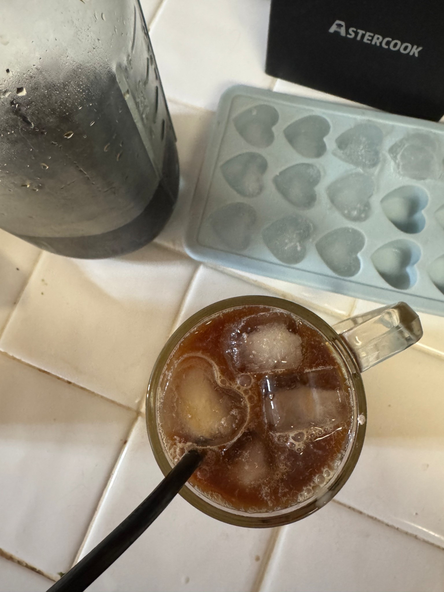COFFEE LOVERS MUST HAVE! I always get DMs about my cold brew coffee maker. 🤎 #icecoffee #amazonkitchen 

#LTKHome