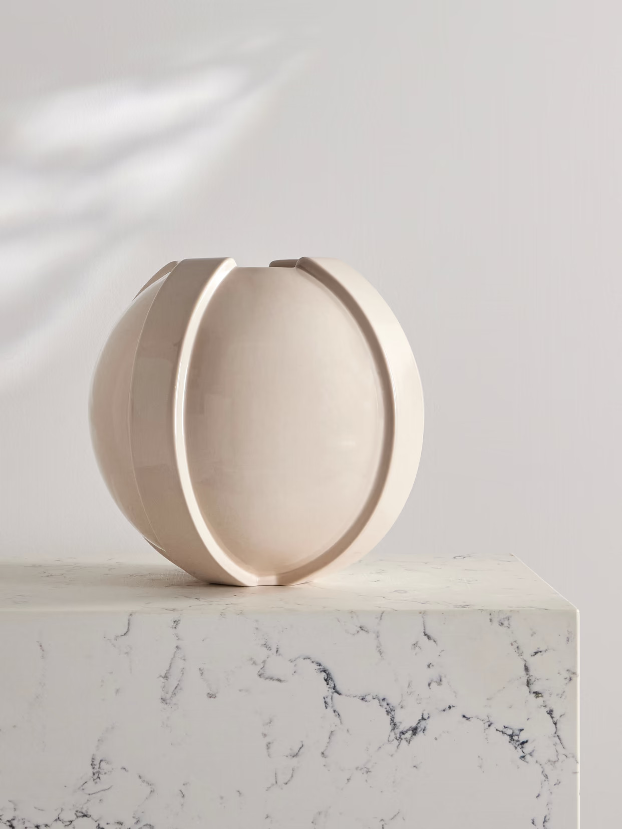 LOUISE ROE - Vinci 01 Ceramic Vase - Ivory | NET-A-PORTER (US)