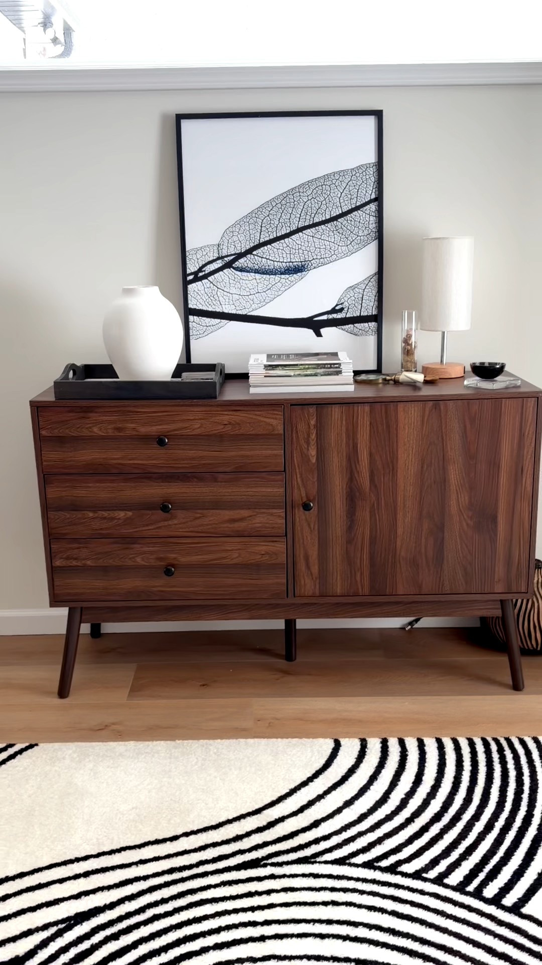 ✨ Bringing a little natural poetry to my walls today ✨
This Floral Framed Print (mine’s the black frame, but it comes in other colors too!) has the most delicate leaves and branches intertwined—soft, airy, and instantly adds interest + beauty to any room. Ready to hang and absolutely stunning.

If you’re refreshing your home for the season, this piece is such an easy yes. 

#LTKHome #LTKHoliday #LTKGiftGuide