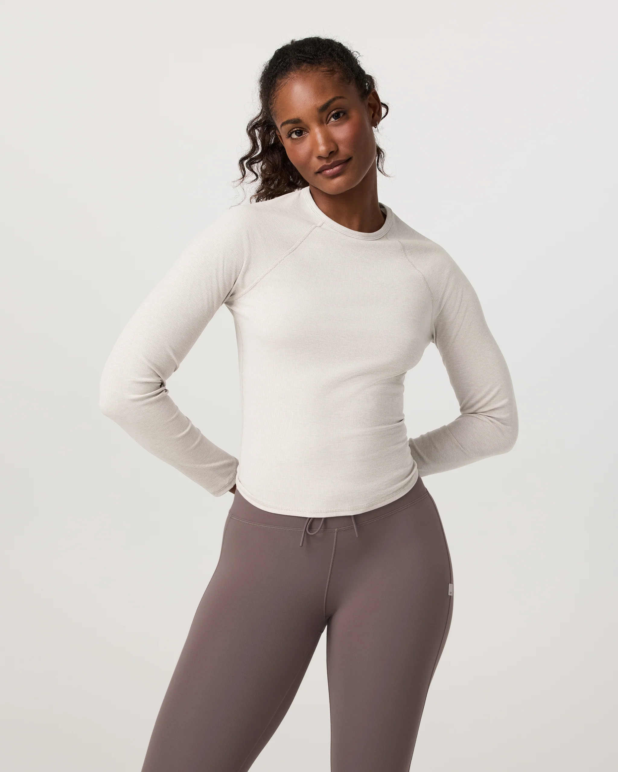 Long Sleeve Pose Crew | Vuori Clothing (US & Canada)