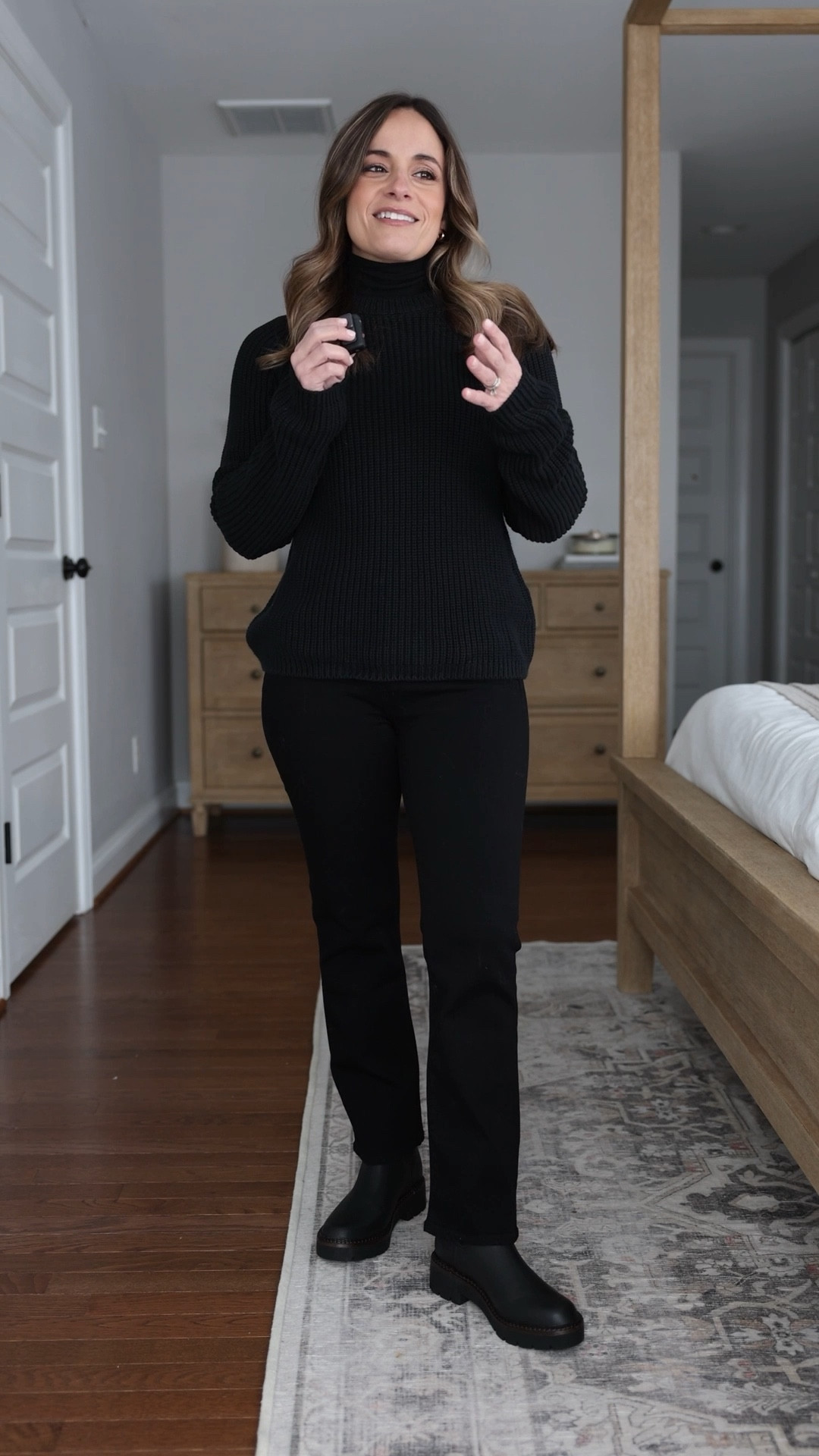A simple winter outfit for a cold wet winter day from @onequince #quincepartner 

Bella Stretch Kick Flare Jeans: 24 x 26” in black 
100% Organic Cotton Fisherman Crew Sweater: XS in black
Responsible Down Hooded Short Parka: XS in faded cargo
