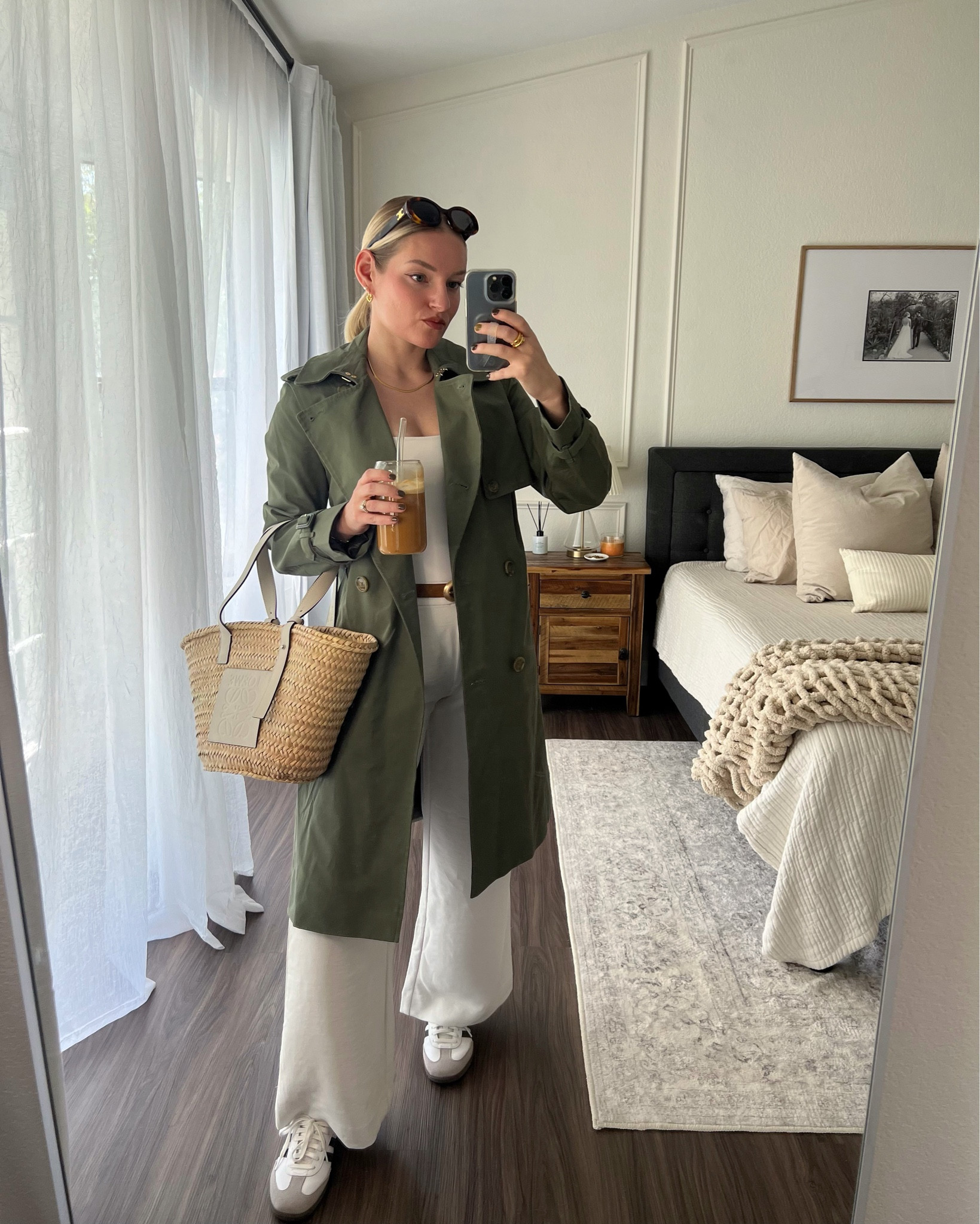 Khaki hot sale coat outfit