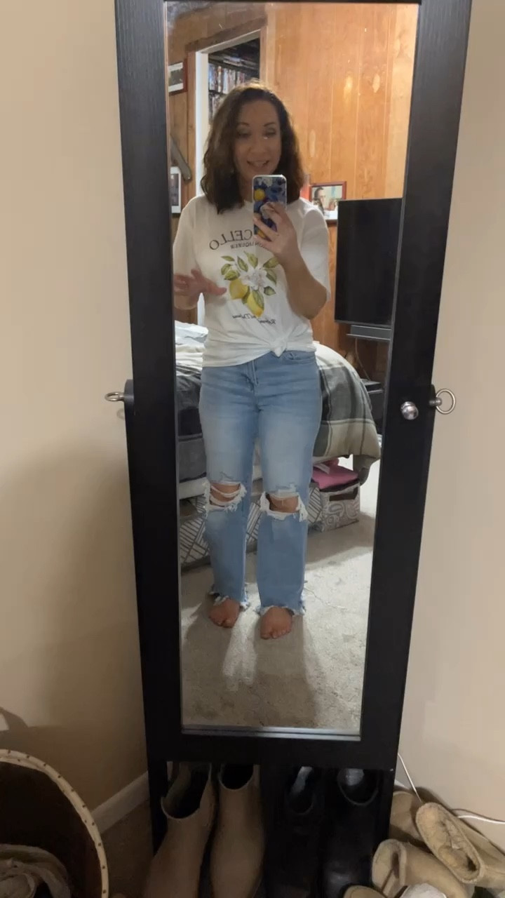 Second ootd for Saturday 

#LTKHome #LTKFindsUnder50 #LTKVideo