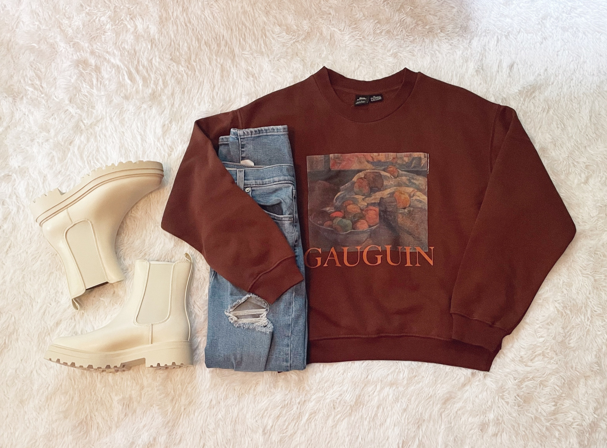 #falloutfit #fall #boots #levi’s #jeans #sweatshirt #oversizedsweatshirt #boots #fallboots #fallshoes #target #targetstyle #urbanoutfitters

#LTKSeasonal #LTKsalealert #LTKshoecrush