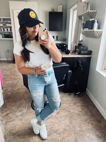 I’m baaaack… already have color stains on my hands & an igloo drink but 😂💁🏻‍♀️ 

It is beaaaauuutiful outside and I’m not mad one bit 😎😎 I can’t find my exact hat but I found similar ones with a whole bunch of colors, so happy shopping! 






#LTKshoecrush #LTKstyletip #LTKunder50