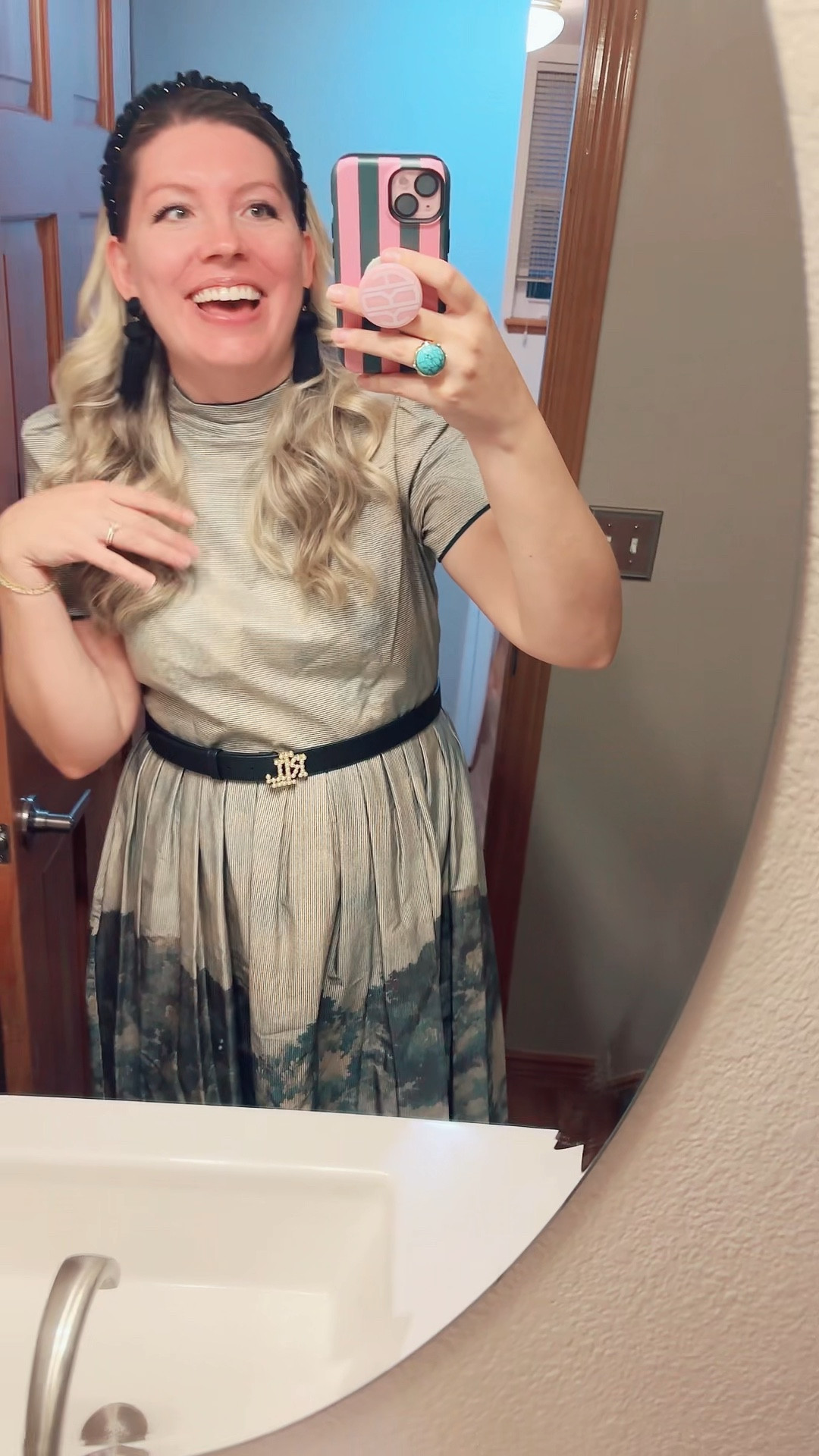 This dress makes a statement in such a unique way, I’m in love.


#LTKSeasonal #LTKShoeCrush #LTKVideo