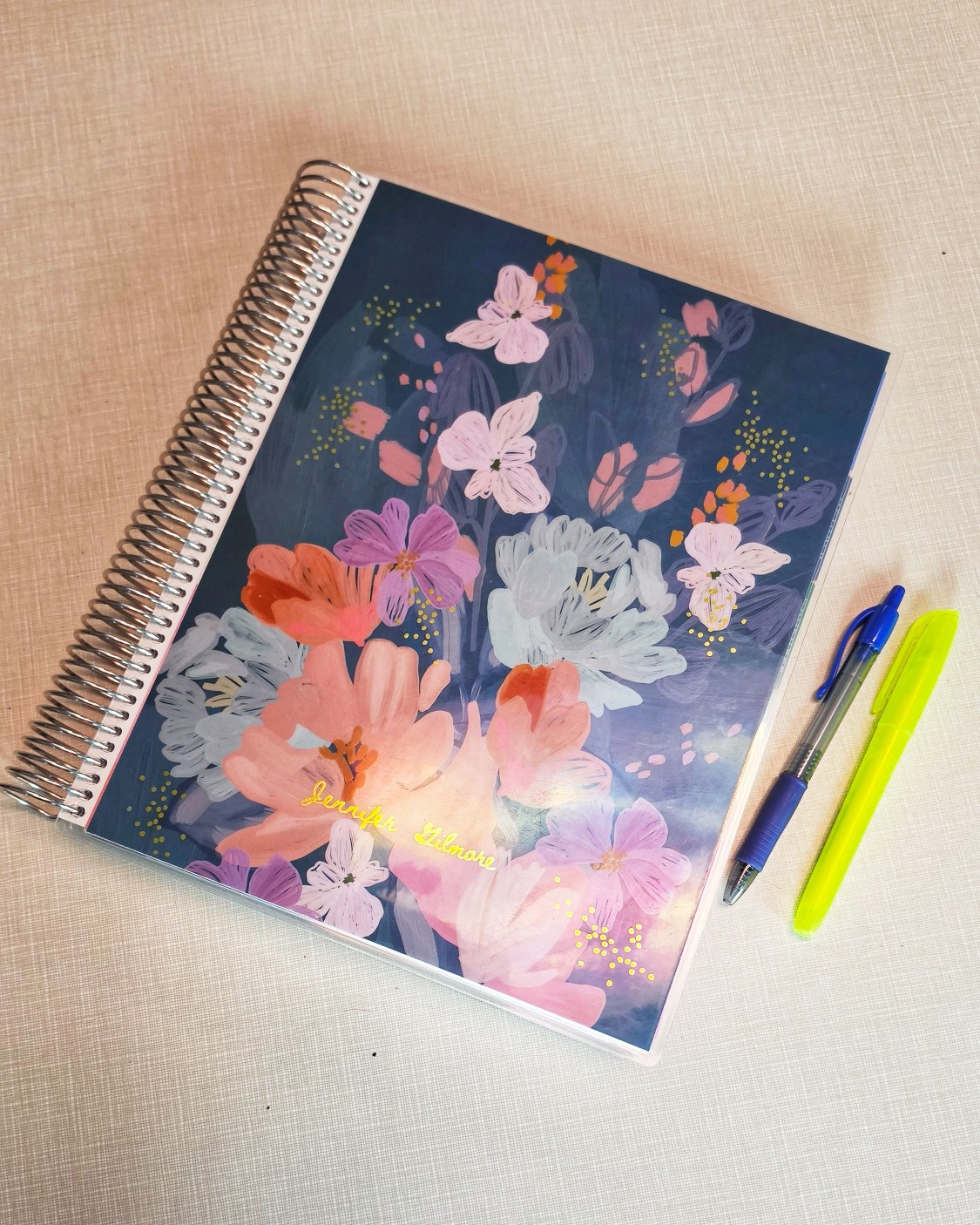 My favorite part of a new school year is moving into a new planner. Anyone else? ✍️ | This "Bold Blooms" Teacher planner is linked in my bio. It's currently $15% off! Choose 12 month or 18th month. *

#LTKSaleAlert