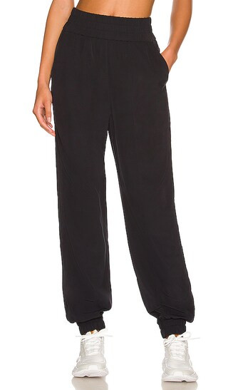 Hatton Woven Pant in Black | Revolve Clothing (Global)