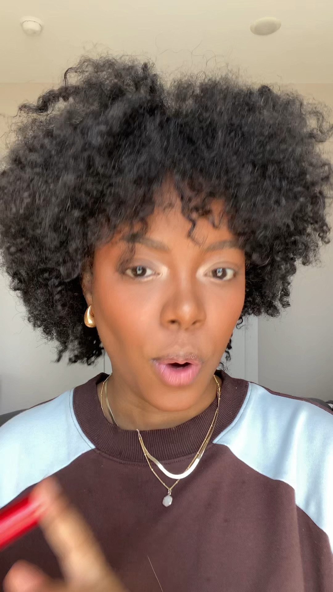The only way I can apply mascara 

#LTKBeauty #LTKgrwm #LTKselfcare