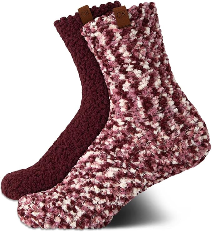 Calvin Klein Women's Fuzzy Crew Socks - 2 Pack Popcorn Texture Lounge Fluffy Warm Socks - Indoor ... | Amazon (US)