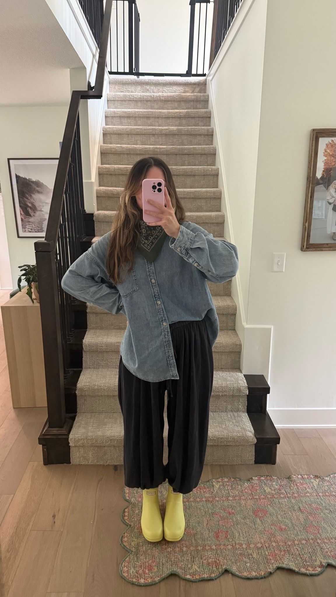 wearing a medium in button down (sized up for more oversized fit) and small in balloon pants, so comfy and flowy! Also linked a look for less that comes in a few colors! 

Spring outfit, rainy day

#LTKootd #LTKmomlife