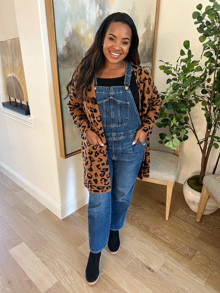 Here is a cozy way to style overalls this fall! 
Sweater - Size Medium 
Overalls - Size 12
Top - Size Medium 
Shoes - Size 8.5 

#LTKGiftGuide #LTKfamily #LTKSeasonal