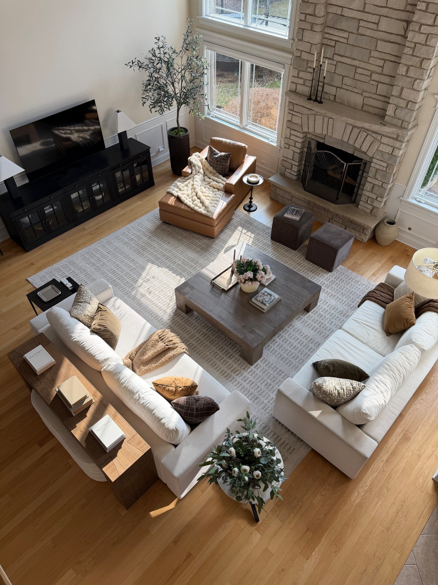 This rug is what grounds the entire space 🤍
Neutral, timeless, and one of those pieces that works in any room.

Linking it here on LTK.

#LTKSaleAlert #LTKHome