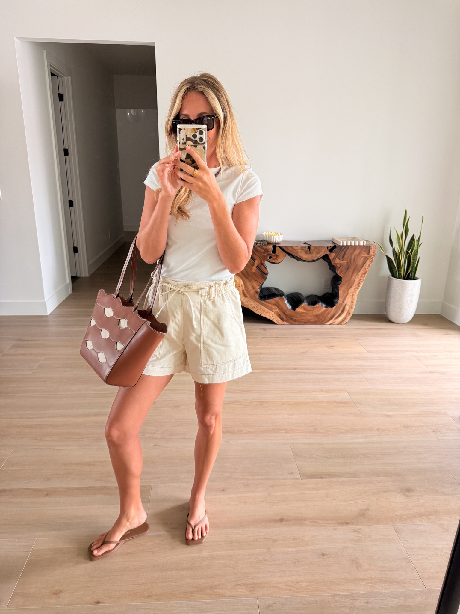 Casual summer outfit

#LTKSeasonal #LTKmomlife #LTKU