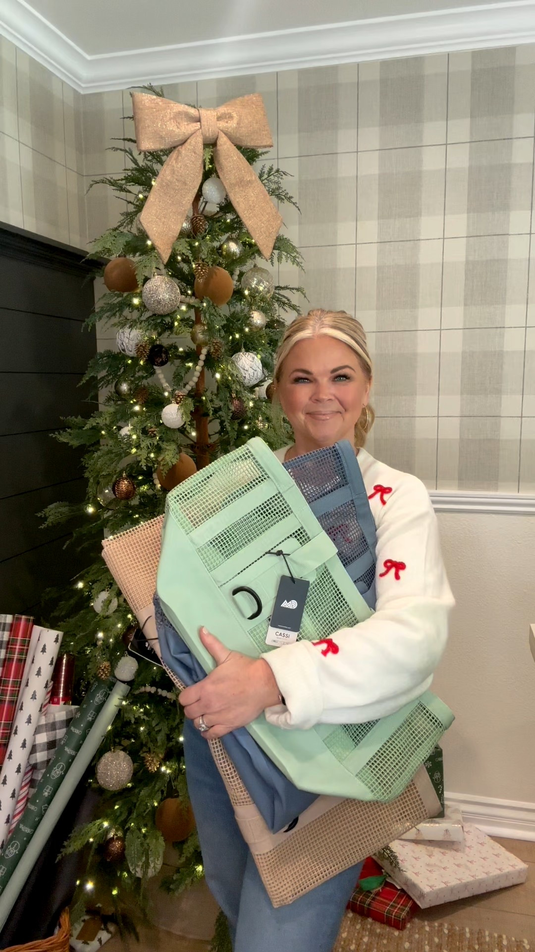 #ad These Cassi Totes by @MissionOutdoor are just the gift you are looking for! Built tough, durable & ready for your next adventure! #paidpartnership 

#LTKHoliday #LTKGiftGuide #LTKSeasonal