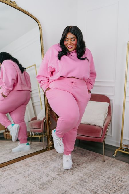 How adorable is this set from Nike? I could totally live in this🩷

plus size fashion, nike, fitness, chill set, shoppers, mother’s day, gym fit, gym outfit inspo, workout, fit, style guide, curvy, two piece set

#LTKfitness #LTKstyletip #LTKplussize