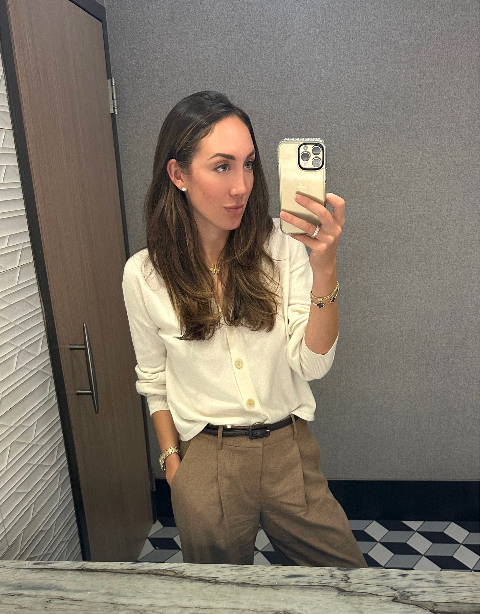 You all loved this corporate look so I’m linking the puzzle pieces with #LTK 

#LTKstyletip #LTKSeasonal #LTKworkwear