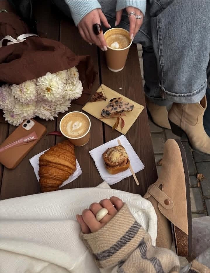 Serving Thanksgiving looks this year 😍🧡
Do you like to keep it cozy or go full chic? 👢🍁✨
We’ve got you covered for both, from soft knits to statement fits, all from Amazon 🛍️🤎

Tap to shop your Turkey Day outfit inspo and steal the show at the table 👠🥧✨

#ThanksgivingStyle #FallFashion #AmazonFinds #CozyChic #HolidayOutfits #OOTDinspo #ViralFashion #FallFits #AmazonMustHaves #ThanksgivingOutfits #PrimeFinds #FashionInspo

#LTKSeasonal #LTKGiftGuide #LTKHoliday