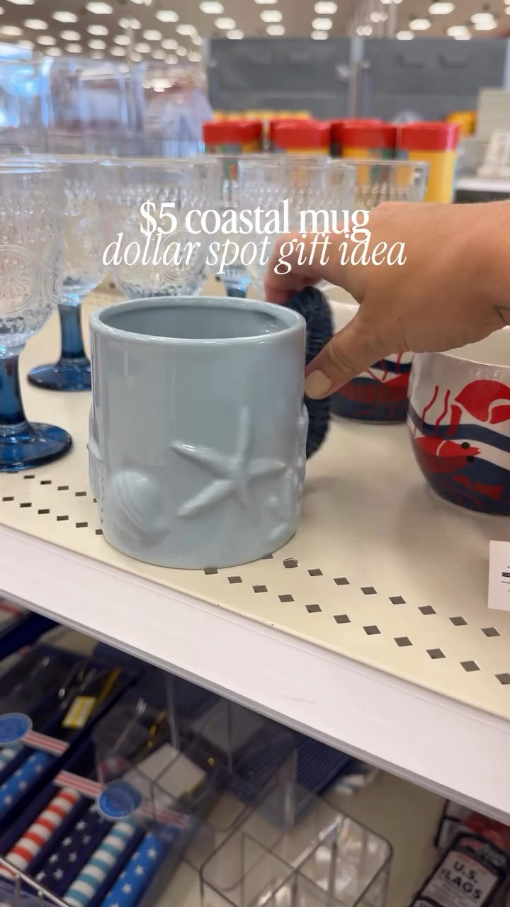 These $5 coastal mugs are so pretty! And they have a ton of new $5 beauty and travel finds in #bullseyeplayground at Target! Follow + comment “SHOP” for a link! (make sure you’re following to receive it) ✨ & if you love Target finds and gift ideas, follow along for more!