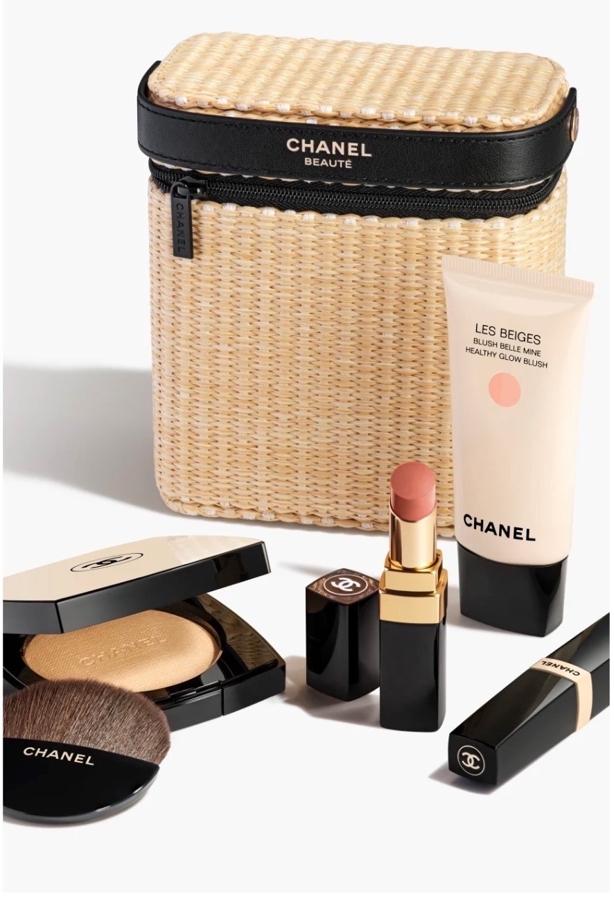 These Chanel gift set is the perfect set .#Chanel #chanelmakeup #beauty #makeup

#LTKMothersDay #LTKselfcare #LTKBeauty