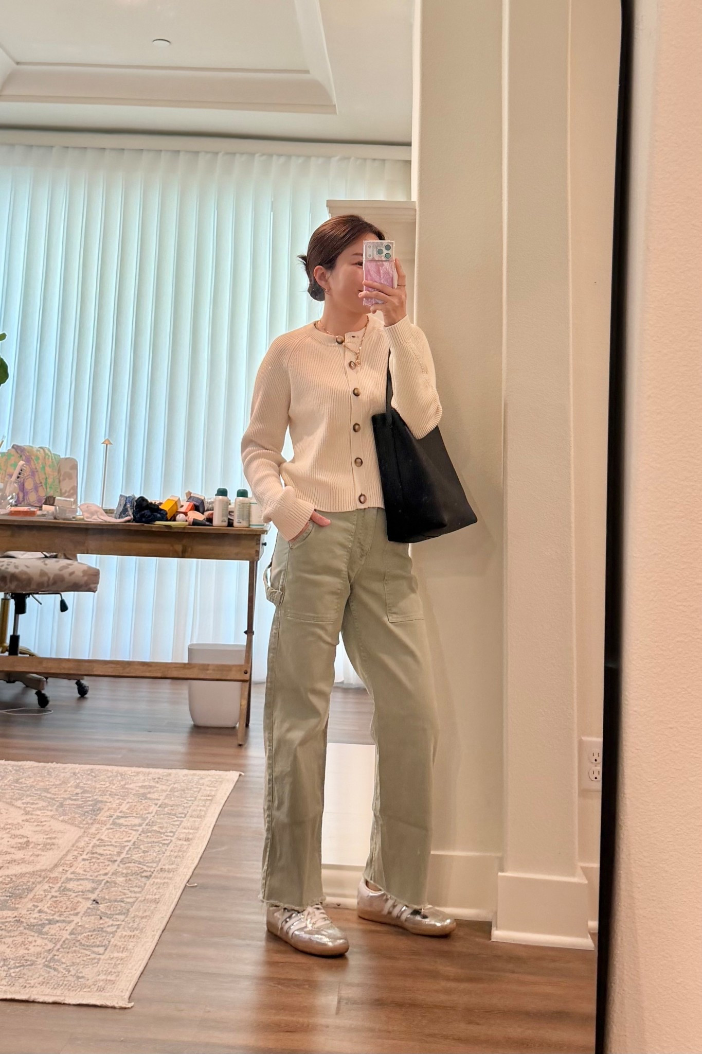 top size M


#LTKootd #LTKgrwm #LTKdayinmylife