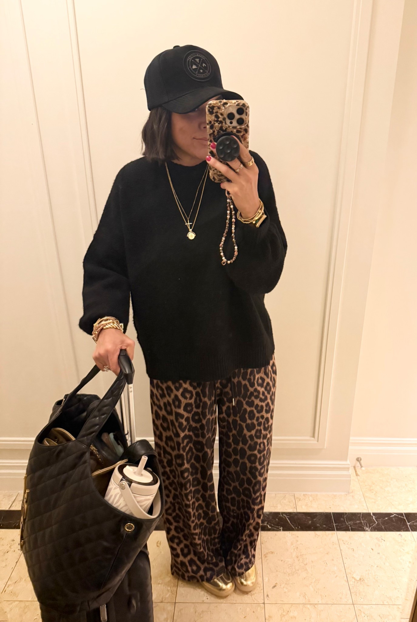 Today’s travel fit! Size small in sweater and pants