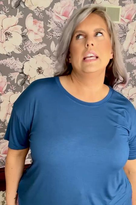 Walmart blue tunic short sleeve tee - L - runs TTS

#LTKStyleTip #LTKFindsUnder50 #LTKVideo