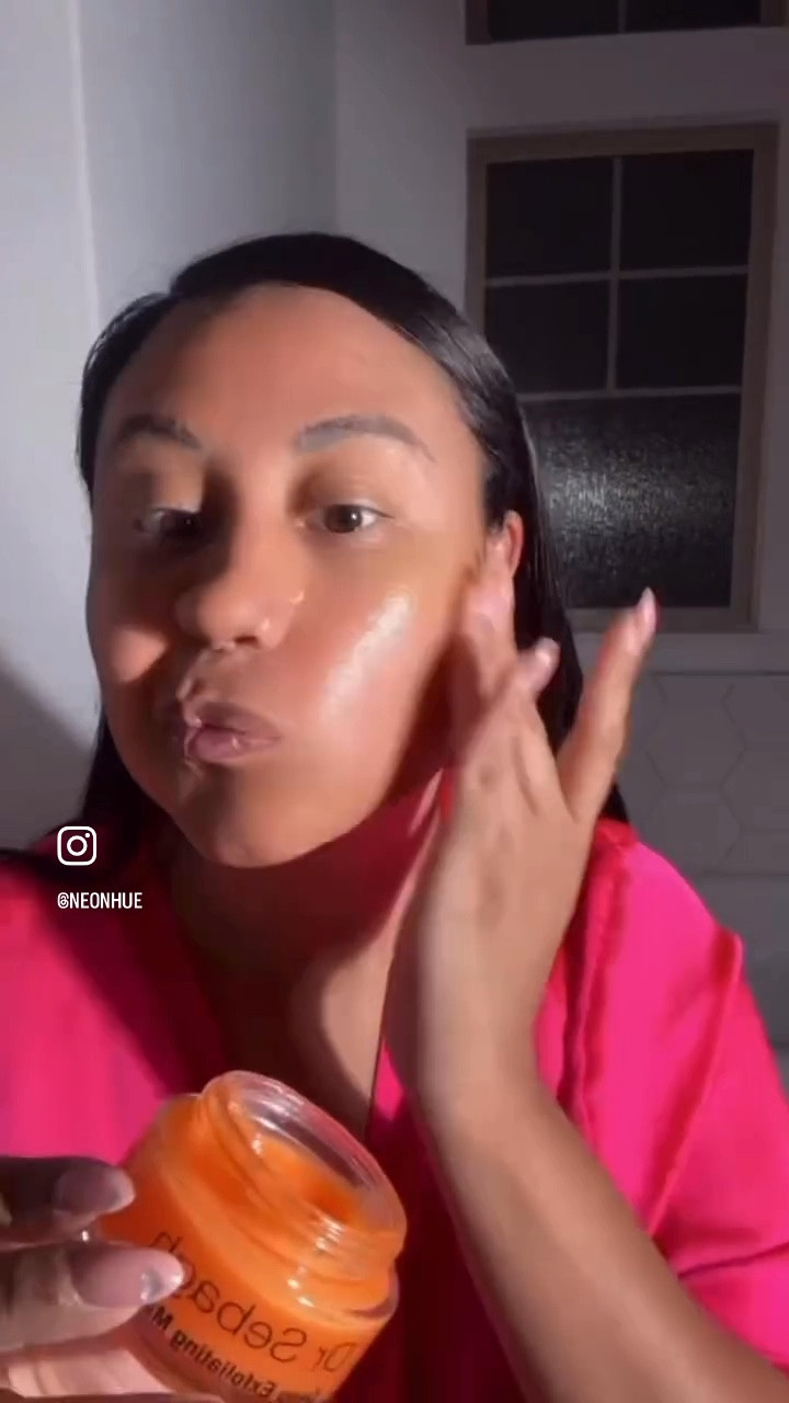 CLEAN BEAUTY ALERT
Voted 'Top Ten
Face Mask' by Glamour, "Best Face Peel" by Harper's Bazaar and loved by celebrities and actors, this highly effective, powerful, express treatment is a must-have in any skincare routine for good reason.
• "This Multi Award-Winning treatment mask leaves skin beautifully smooth, radiant & polished in just 3-5 minutes.
• Exfoliates to removes dead skin and impurities.
• Boosts skin cell turnover and stimulates the production of collagen and elastin.
• Protects skin trom environmental aggressors.
• Skin is left smooth, soft and glowing.
• A combination of Azelaic and lactic acid exfoliate dead layers of skin for a faster cell turnover.
• Use once or twice weekly. Massage into clean dry skin.
Leave for 3 to 5 minutes. Wash off with warm water.
Now available on Amazon
Key Ingredients:
•Lactic Acid
an Alpha-Hydroxy Acid (AHA) specially selected for its powerful exfoliating properties, removing dead skin cells, impurities and waste products from the skin. At the same time, skin hydration levels and cellular turnover are increased. #glowwithdrsebagh #drsebagh #bestfacemask #antiaging
→ Azelaic Acid
a multi-tasking ingredient with numerous skin unifying benefits including: proven to work against acne-causing bacteria (P.acnes); regulates cell proliferation reducing the occurrence of comedones; has an anti-inflammatory effect; and also shows skin-lightening properties and is particularly effective for Post-Inflammatory Hyperpigmentation (PIH).

→ Silanediol Salicylate
a derivative of silicium which induces different biological mechanisms to help fight against environmental aggressors such as UV exposure.
Palmitoyl Pentapeptide-4
a synethsized chain protein which assists the physiological reconstruction of the matrix structure of the dermis. It is created by linking five amino acid peptides.
• Hydroxyphenyl Propamidobenzoic Acid
a patented compound inspired by the aventhramides present in oat extract. Known for their soothing properties, this compound helps to calm irritation.

#LTKParties #LTKWatchNow #LTKBeauty