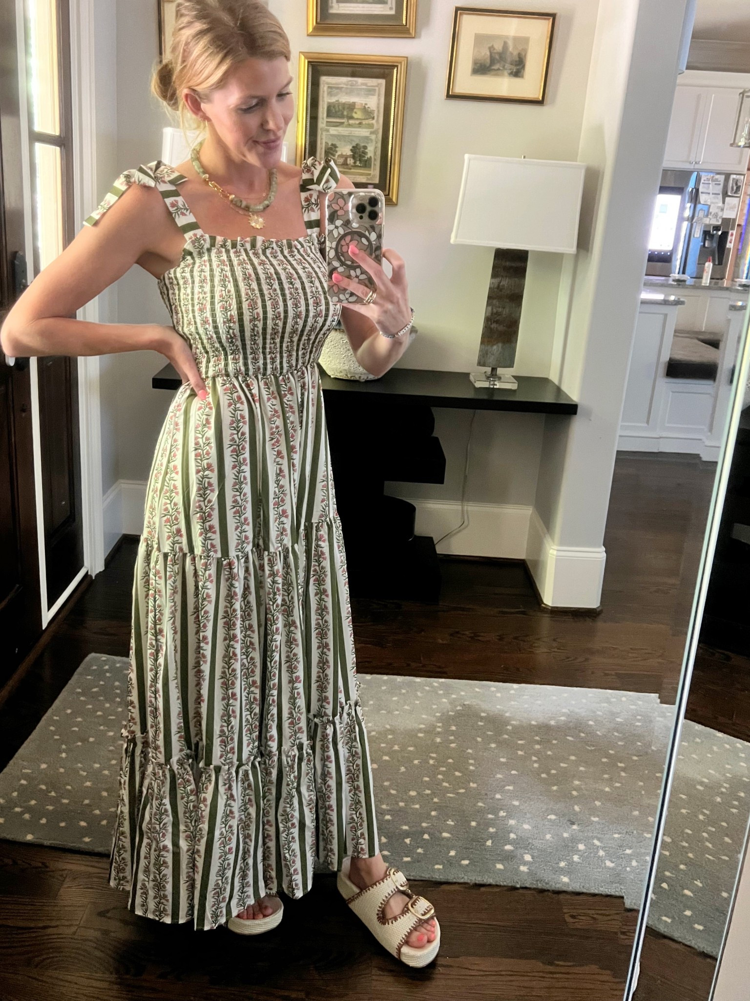 Looks pricey, is not 😘

#LTKSeasonal #LTKSummerEdit #LTKStyleTip