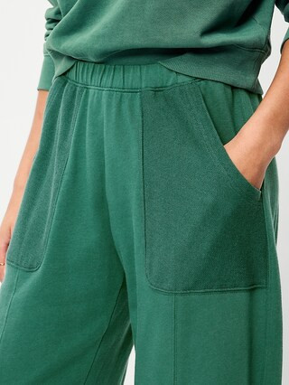 Mid-Rise SoComfy Seamed Barrel Sweatpants | Old Navy (US)