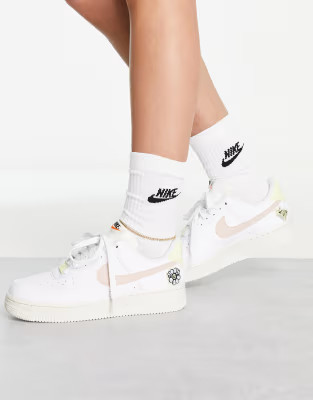 Nike Air Force 1 '07 SE Next Nature Motif in white and oxford pink | ASOS (Global)