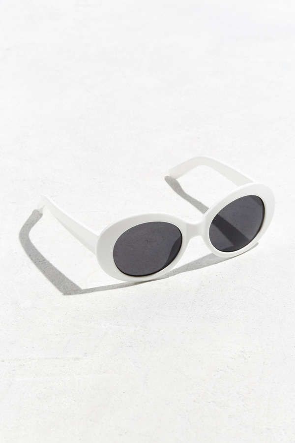 Plastic Oval Sunglasses | Urban Outfitters US