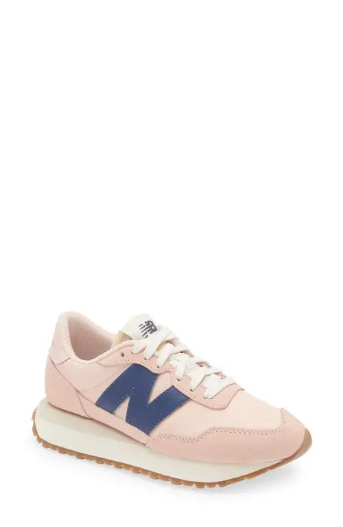 New Balance 237 Sneaker in Pink Haze/Moon Shadow at Nordstrom, Size 8.5 | Nordstrom
