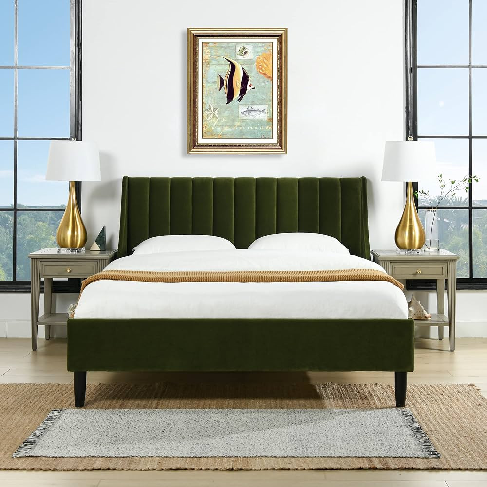 Sandy Wilson Home Aspen Vertical Tufted Modern Headboard Platform Bed Set | Amazon (US)