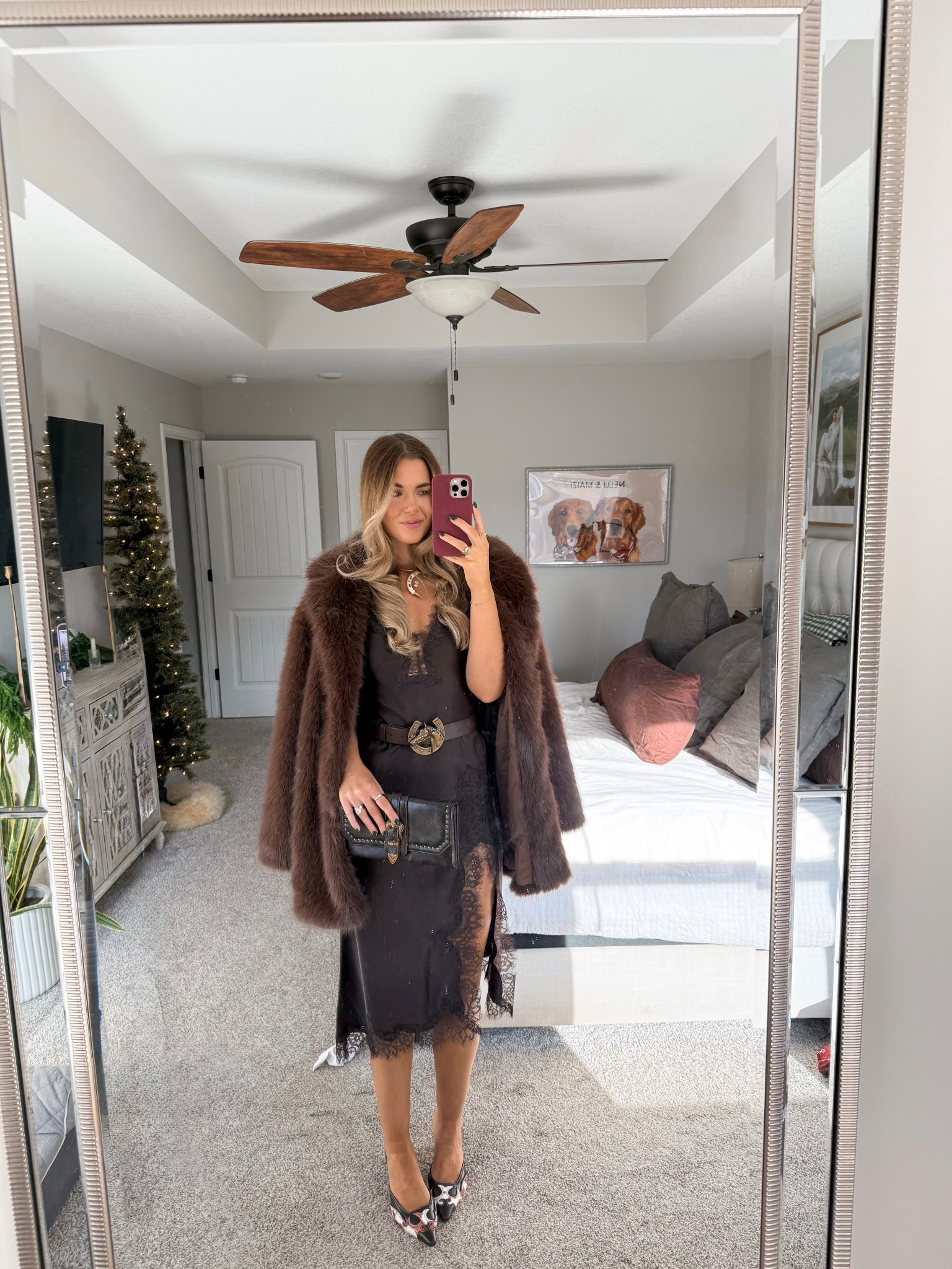 dress in a size small, amazon faux fur coat in a small tall (it’s oversized!). belt in a small and purse is old (linked similar). neck cuff is from november maker 


date night outfit, wedding guest, valentines outfit 

#LTKootd #LTKSeasonal #LTKTall
