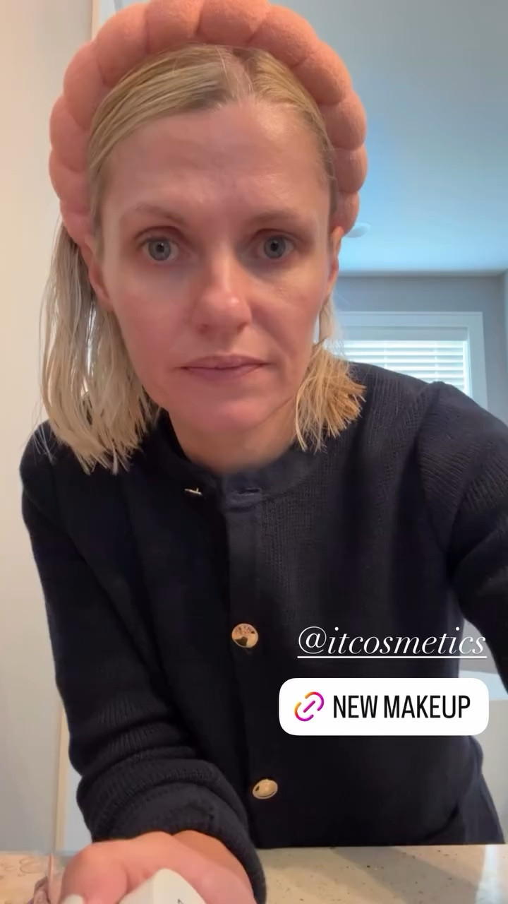 I’m sharing my new @itcosmetics skin tint balm. I love how lightweight this skincare is! 

#LTKOver40 #LTKPetite #LTKBeauty