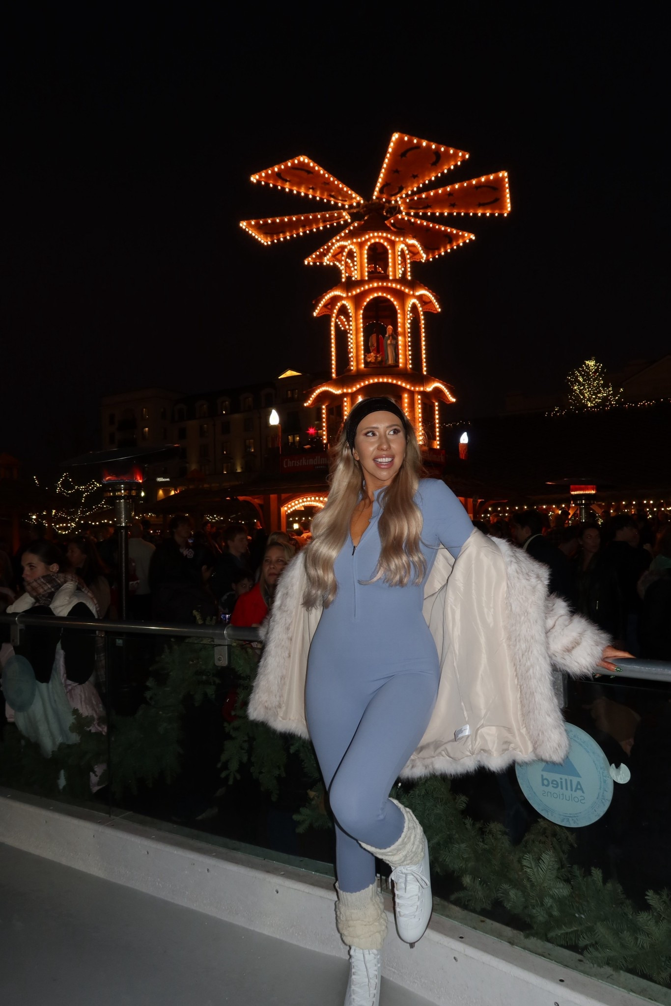 Ice skating, skating rink, ice skate outfit, winter outfit, fur coat

#LTKHoliday
