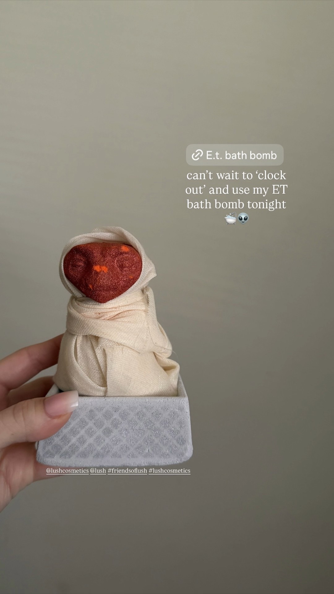 can’t wait to ‘clock out’ and use my ET bath bomb tonight 🛁👽 

ET BATH BOMB: https://friends.lush.com/a/oxmxl

FREE STICKY DATES SHOWER GEL WITH PURCHASE OF $50+ IF YOU USE MY LINK ⬆️ 
@lushcosmetics @lush #friendsoflush #lushcosmetics

#LTKGiftGuide #LTKselfcare #LTKSaleAlert