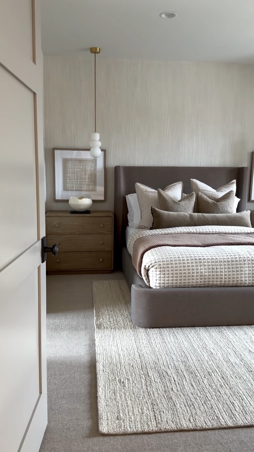 Get this rug!!! It’s sooo nice. And such a good deal on the 9x12. Actually all the sizes are on sale! 

#bedroom #bedding

#LTKSeasonal #LTKHome #LTKSaleAlert