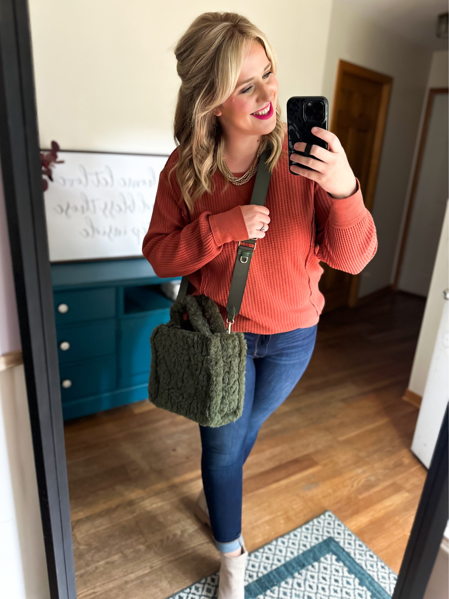  WALMART FALL HAUL 🍁

Genuinely shocked by the fit of these jeans. Underestimated Walmart 👏🏼

Shirt: XL (TTS)
Jeans: 16  (TTS)
Purse: adjustable
Shoes: size 10 (TTS)

#LTKmidsize #LTKfindsunder50 #LTKSale