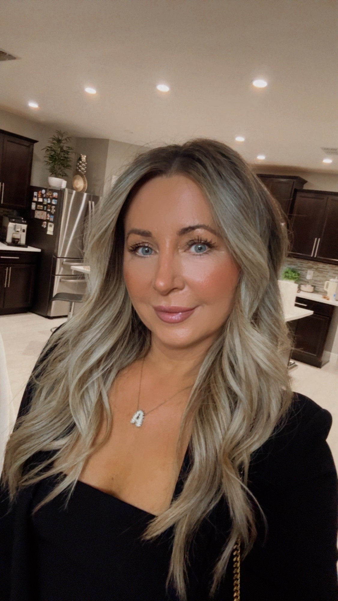 Everyday makeup look


#LTKBeauty #LTKdayinmylife #LTKgrwm