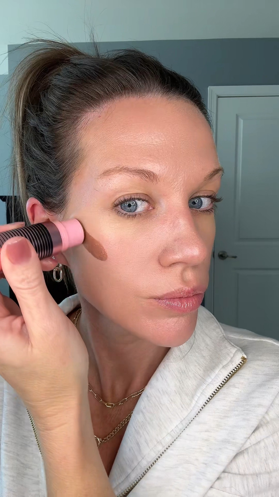 Youthful Contouring

#LTKOver40 #LTKFindsUnder100 #LTKBeauty